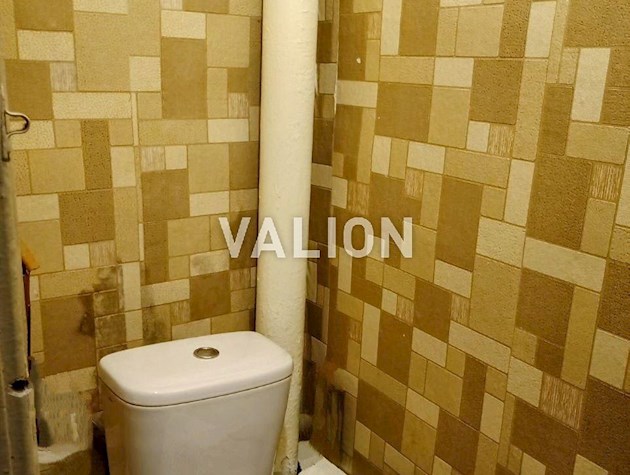 Продажа 2 комнатной квартиры, сталинка, ул. Владимира Винниченко, 20 в центре. Шевченковском районе.