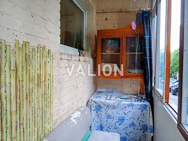 Продажа 2 комнатной квартиры, сталинка, ул. Владимира Винниченко, 20 в центре. Шевченковском районе.