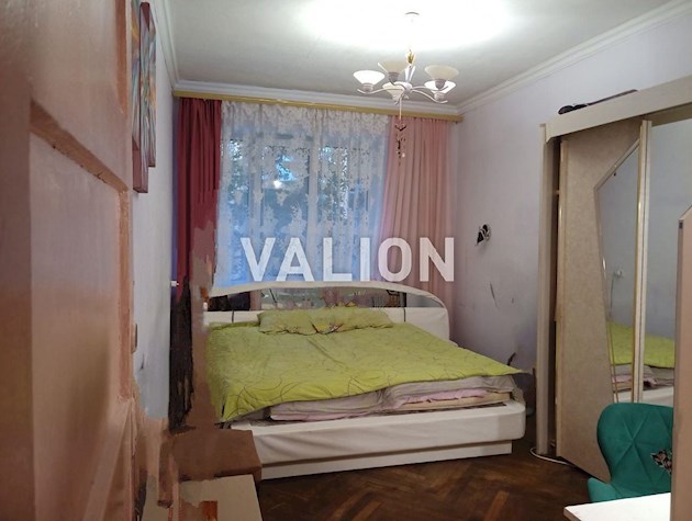 Продажа 2 комнатной квартиры, сталинка, ул. Владимира Винниченко, 20 в центре. Шевченковском районе.