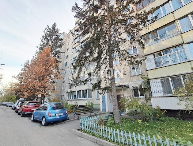 Продажа 1 комнатной квартиры Русановская Набережная 12/1