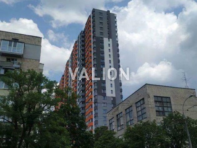 Продажа 2-комнатной квартиры на Дарницкой площади, по ул. Сосюры,6