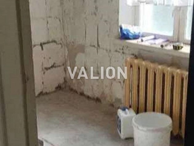 Продам 2 комнатную квартиру ул. Ереванская 14 Б,Соломенский район