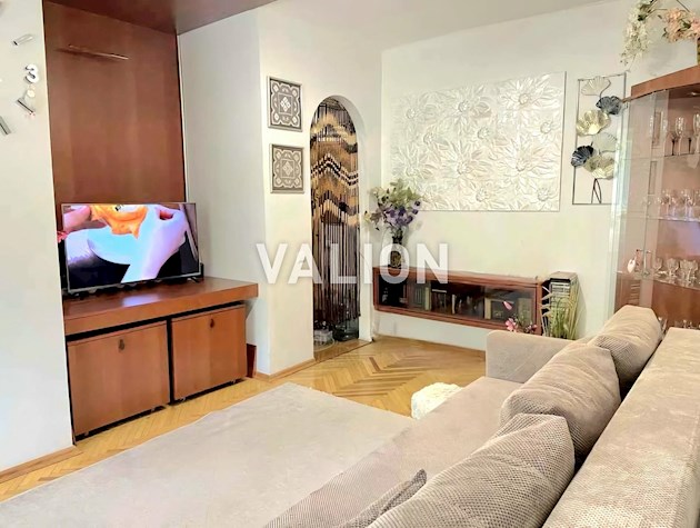 Продажа: 2-комнатная квартира с ремонтом метро Дарница ул. Г. Чупринки 8