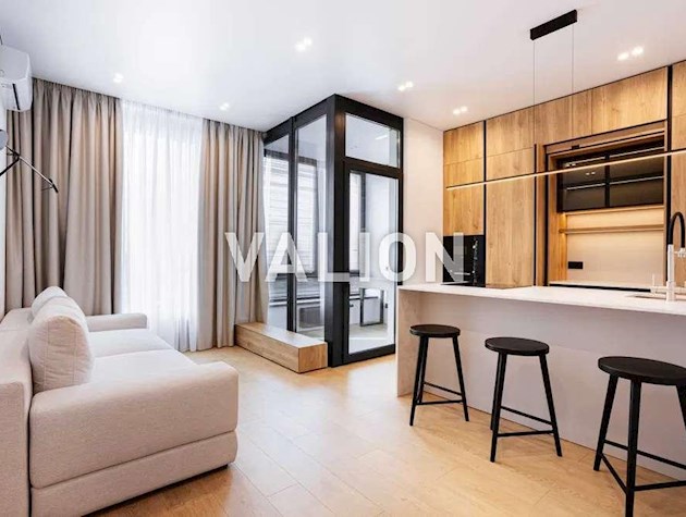 Продажа 2-к квартиры ул. Гарета Джонса 12