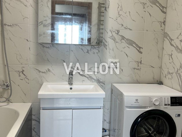 Эоселя. Продажа 2к.квартиры с ремонтом в ЖК Навигатор 2