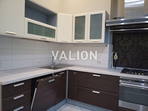 Продаж 2 кімн квартири вул Мала Житомирська 7, Шевченківський район, центр.