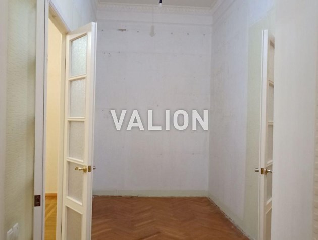 Продаж 2 кімн квартири вул Мала Житомирська 7, Шевченківський район, центр.