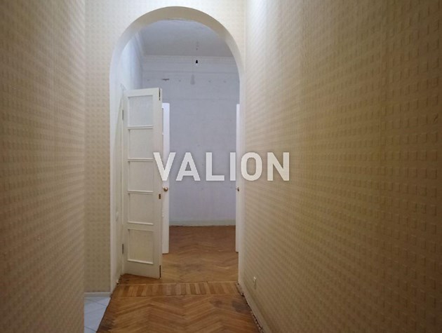 Продаж 2 кімн квартири вул Мала Житомирська 7, Шевченківський район, центр.