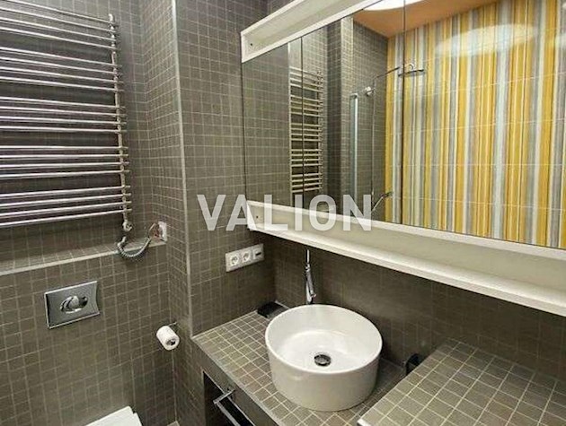 Продаж 2-кімнатної квартири на вул. Парково-Сирецька, 4В