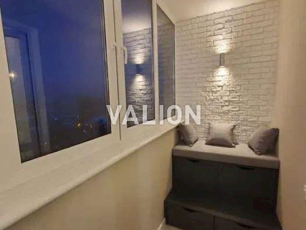 Продажа 3-к квартиры ул. Михаила Максимовича 3д