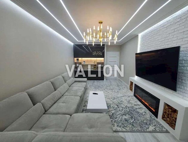 Продажа 3-к квартиры ул. Михаила Максимовича 3д