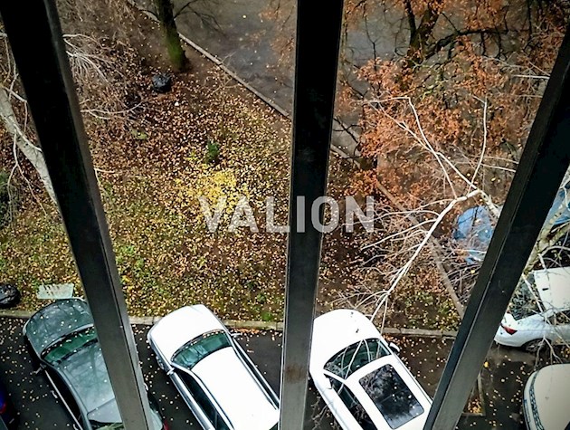 Продаж 2 кім квартири, вул Велика Житомирська 16, 2 поверх, під ремонт