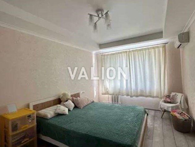 Продаж 2-к квартири вул. Мілютенка 42а