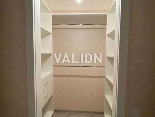 Продаж 2-к квартири вул. Мілютенка 42а