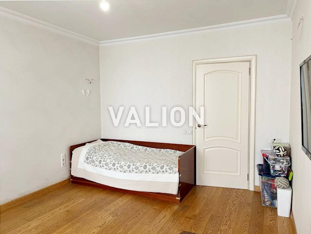 Продаж 3к квартири, пр-т М. Бажана, 7-А, Дарницький р-н, Харківський масив