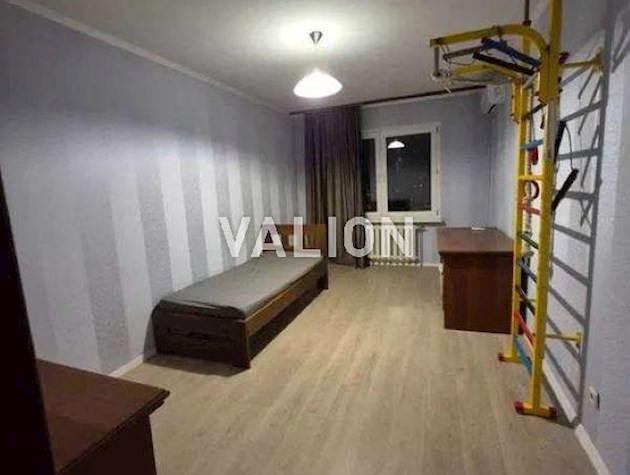 Продажа 3-к квартиры,ул. Милославская 4