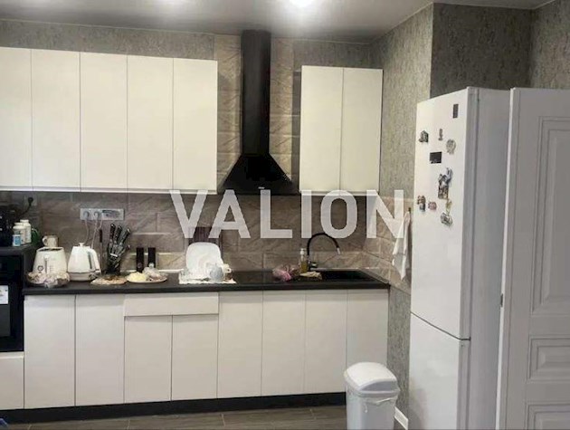 Продаж 2-к квартири Балтійський провулок 3а