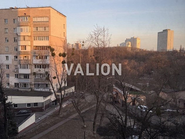 Продаж 3-к квартири вул. Марка Безручка 27/3 Шевченківський район