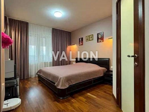 Продается 3х кімнатна квартира вул. І.Пулюя 2 з меблями та технікою