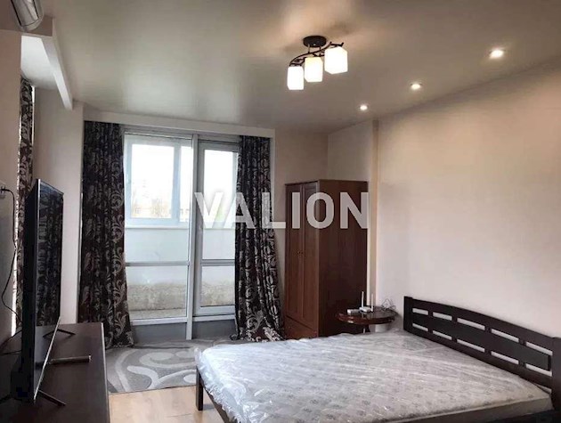 Шумского Юрия, 5 – продам 1 ком. квартиру