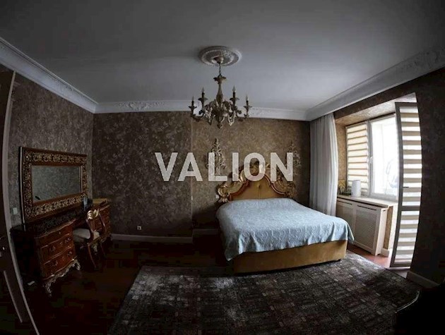 Продажа 7-комнатной квартиры ул. Панаса Мирного 12