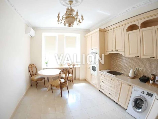 Продажа 7-комнатной квартиры ул. Панаса Мирного 12