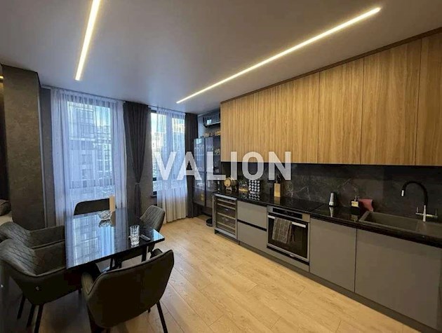 Продам 2к квартиру ул.Салютная ул. 9 ЖК Файна Таун