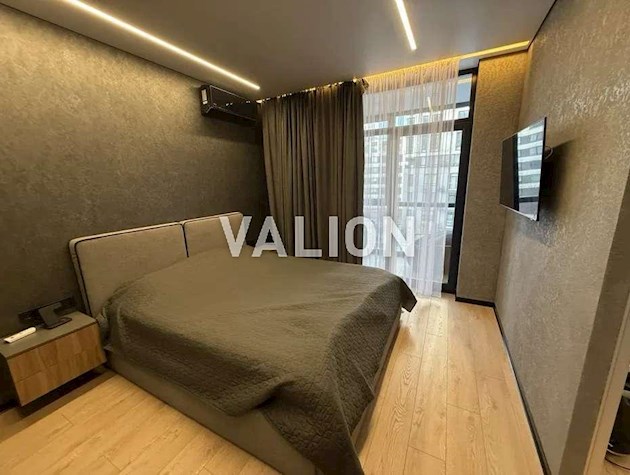 Продам 2к квартиру ул.Салютная ул. 9 ЖК Файна Таун