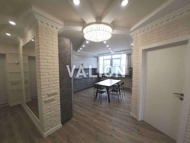 Продаж 2-к квартири вул. Кахи Бендукідзе 2