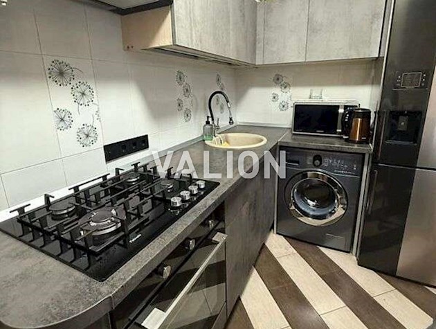 Продаж 2-кімнатної квартири по вул. Шалімова Академіка (Героїв Севастополя), 10а