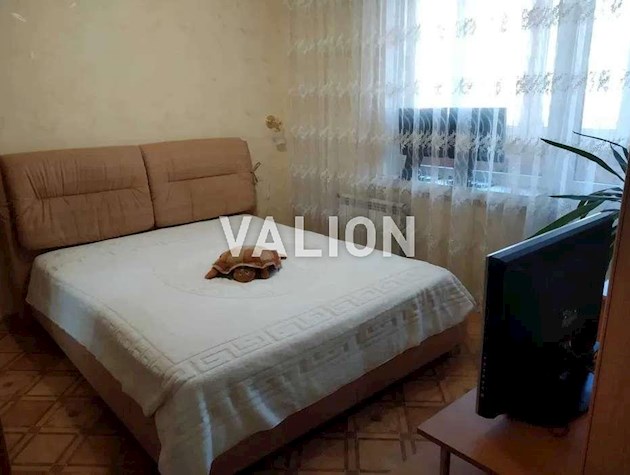 Продажа 3-к квартири ул. Сержа Лифаря 9/61