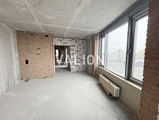 Продается трехкомнатная квартира, ЖК «Метрополис», улица Академика Заболотного, 1Б