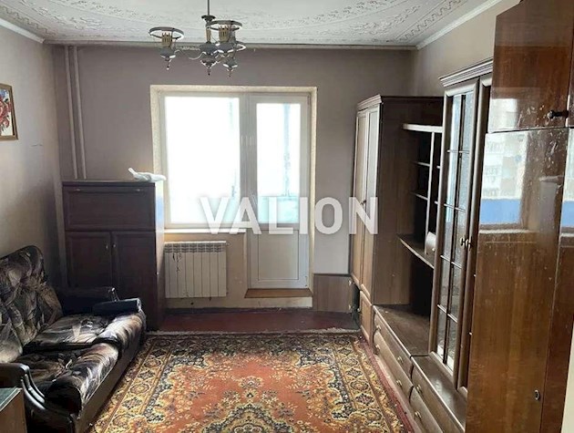 Продаж 3-к квартири вул Здолбунівська 3