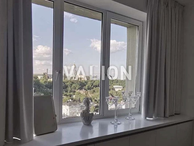 Продаж 2-к квартири вул. Старонаводницька 8