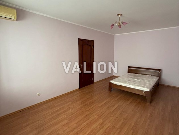 Продажа 2‑комнатной квартиры по ул. Отдыха, дом 12, Святошинский район, г. Киев