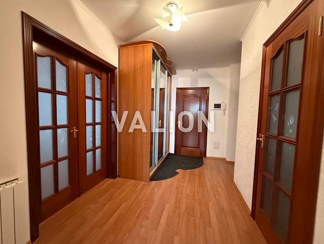 Продажа 2‑комнатной квартиры по ул. Отдыха, дом 12, Святошинский район, г. Киев