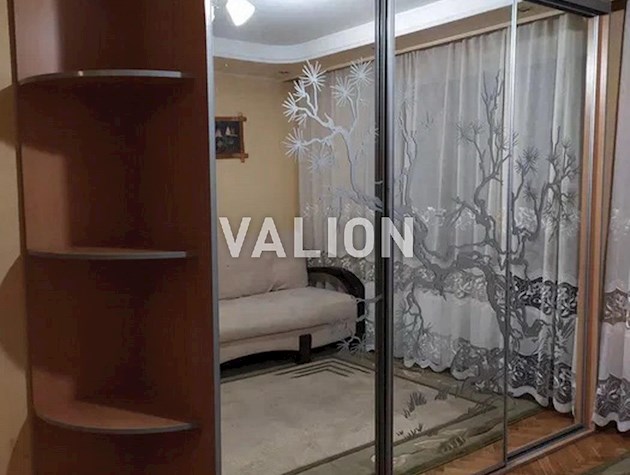 Продажа 1 к. квартиры по ул. Дненпроводская 1. Водогон.