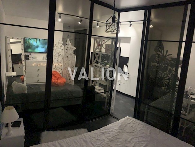 Продаж 1-к квартири вул. Юрія Липи 6