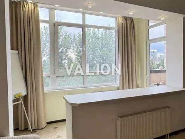 Продаж квартири 1-кімнатної квартири вул. Коновальця, 44а