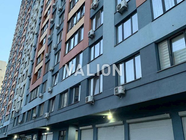 Продам 3 комн. по ул. Богатырская 6а, метро Героев Днепра.