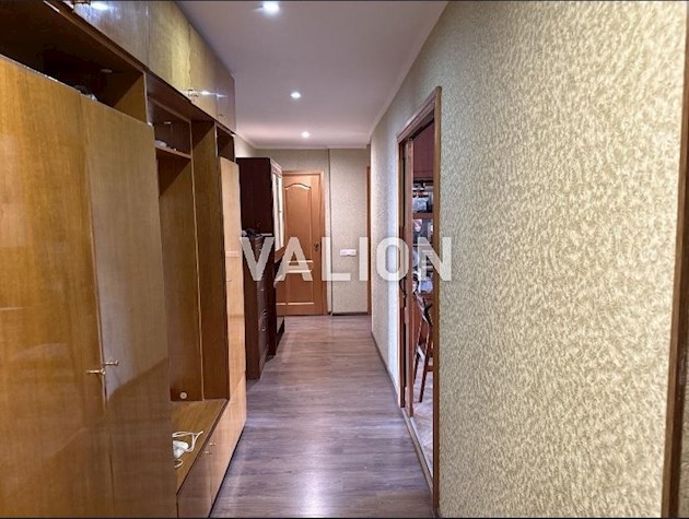 Продажа 4к квартиры по ул. Малокитаевской 7