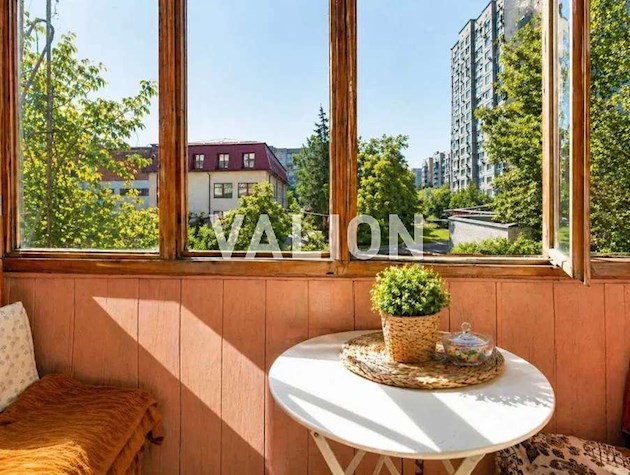 Продам 3-комнатную квартиру на Оболони, ул. Архипенко 10-В