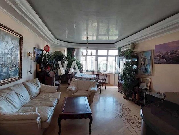 Продаж 3к квартири на Печерську вул. Старонаводницька,6б.