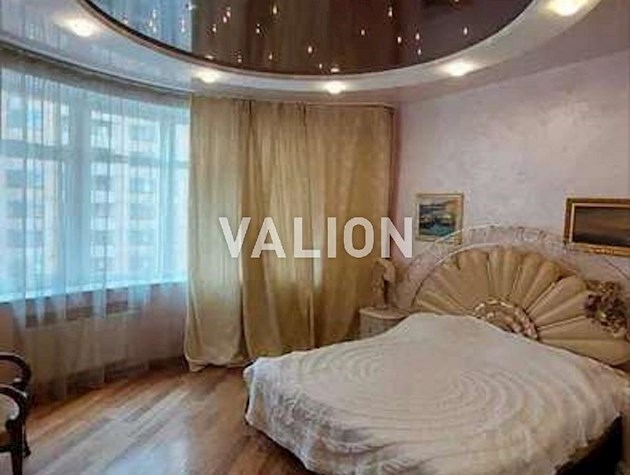 Продаж 3к квартири на Печерську вул. Старонаводницька,6б.