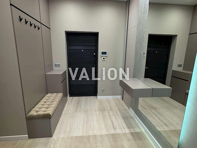 Продам 3-к квартиру вул.Верхогляду (Драгомирова)15б, Печерський район