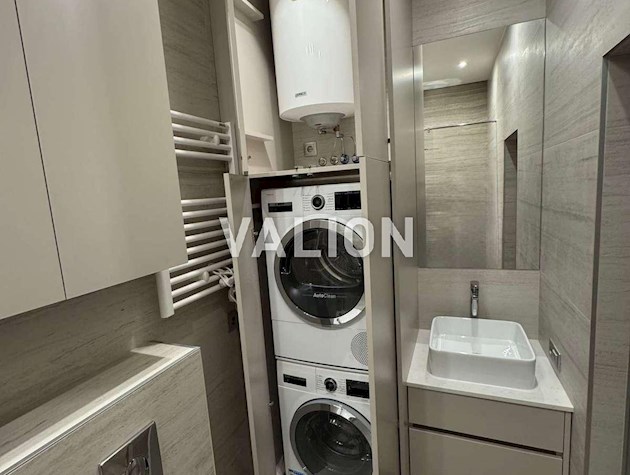 Продам 3-к квартиру вул.Верхогляду (Драгомирова)15б, Печерський район