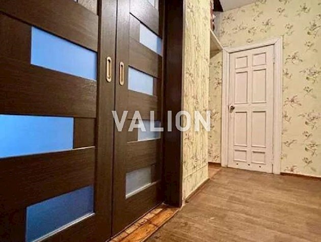 Продаж 2-к квартири просп. Леоніда Каденюка 10/2