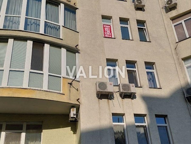 Продам 4-к картиру ул. Дмитриевская 56б, Шевченковский район