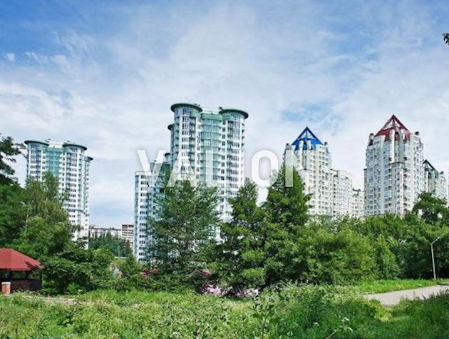 Продам 2 комнатную квартиру в ЖК Изумрудный