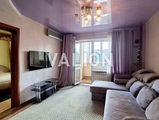 Продажа четырехкомнатной квартиры, ул. Ларисы Руденко, 10